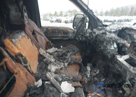 2000 Ford F-350 Lariat/Xl/Xlt z USA, uszkodzony, nr VIN 1FTSX31F6YEC26728